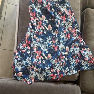 Gibson Navy Floral Skirt with Red & Light Blue Blooms